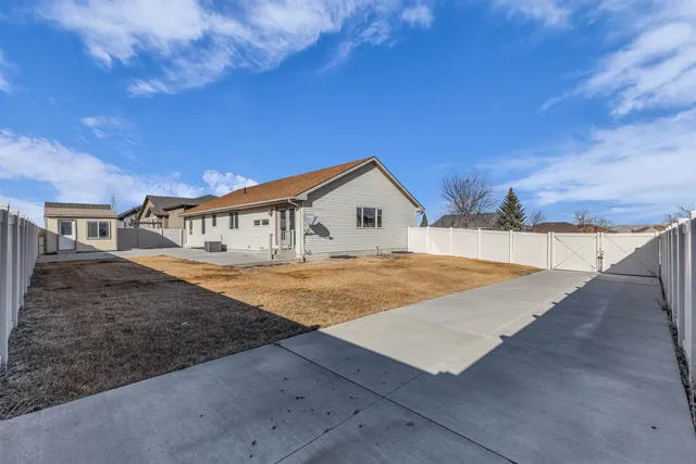 $485,000 | 19 Fairway Drive, Rock Springs, WY 82901