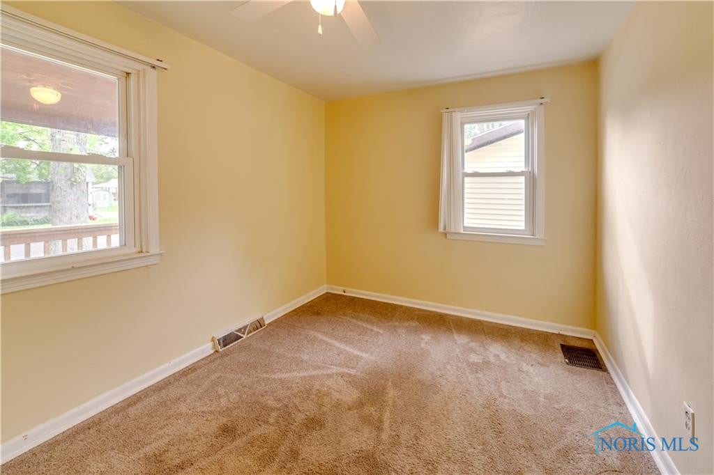 2031 Broadstone Road Toledo, OH 43615 - Photo 6 of 11 Gallery Image 6