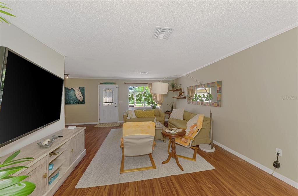 1712 Shell Drive Englewood, FL 34223 - Photo 18 of 60