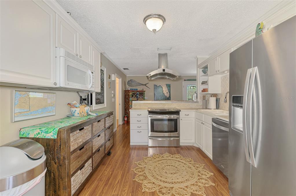 1712 Shell Drive Englewood, FL 34223 - Photo 27 of 60