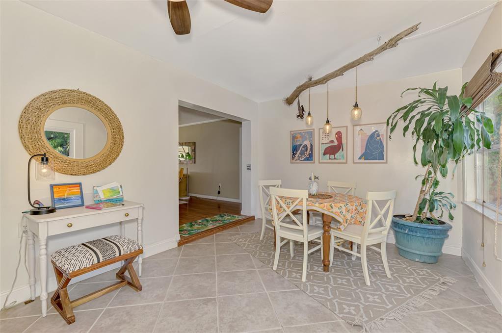 1712 Shell Drive Englewood, FL 34223 - Photo 33 of 60