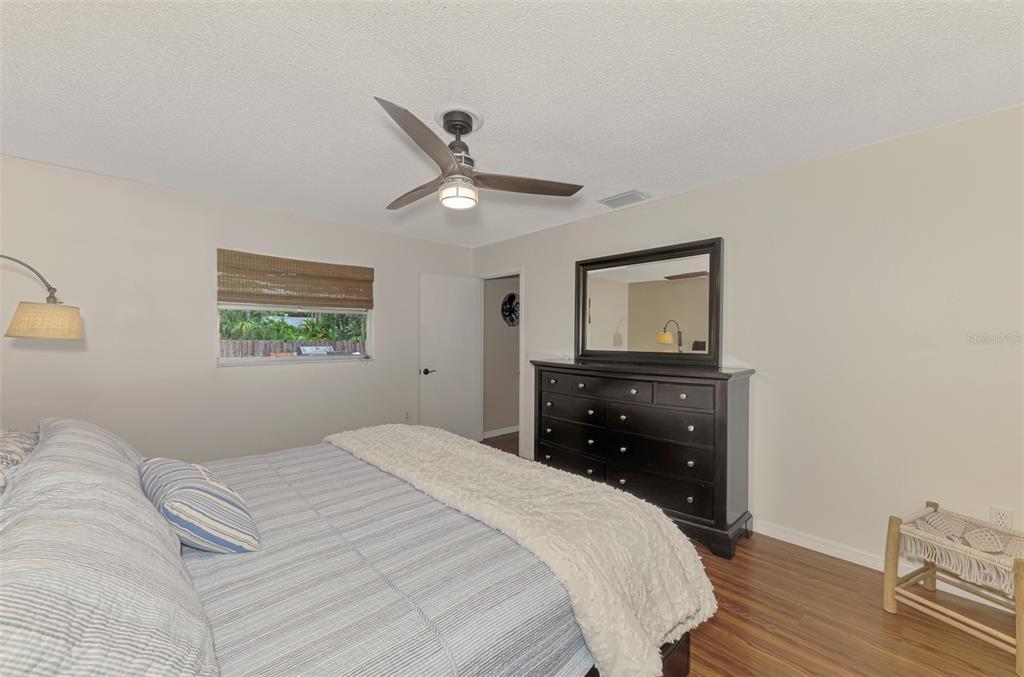 1712 Shell Drive Englewood, FL 34223 - Photo 40 of 60