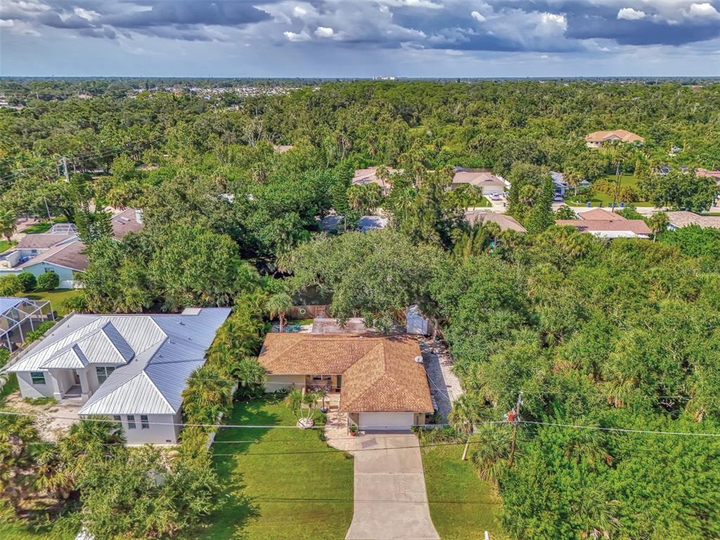 1712 Shell Drive Englewood, FL 34223 - Photo 4 of 60