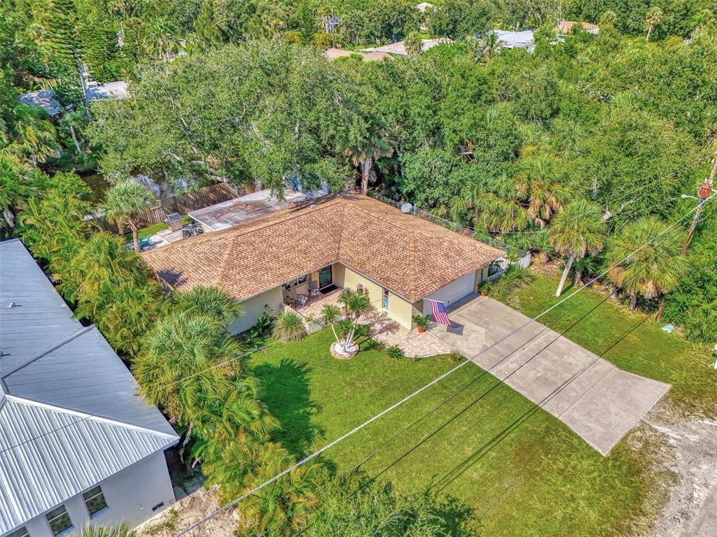 1712 Shell Drive Englewood, FL 34223 - Photo 9 of 60