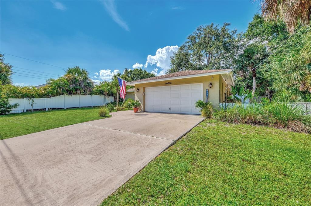 1712 Shell Drive Englewood, FL 34223 - Photo 10 of 60