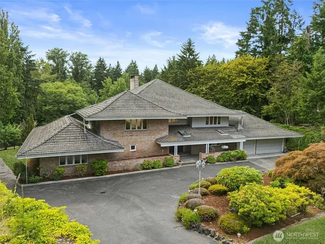 $1,750,000 | 6718 76th Street West, Lakewood, WA 98499