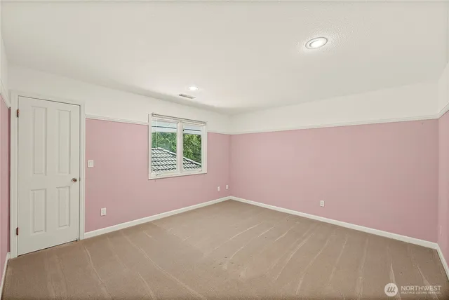 $1,750,000 | 6718 76th Street West, Lakewood, WA 98499