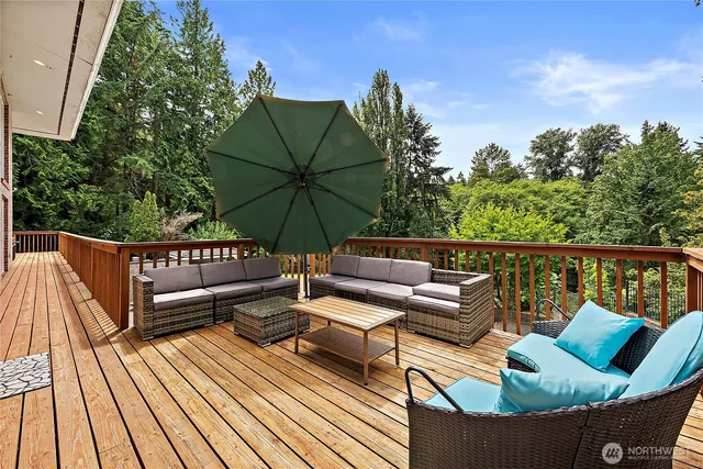 $1,750,000 | 6718 76th Street West, Lakewood, WA 98499