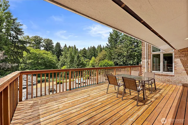 $1,750,000 | 6718 76th Street West, Lakewood, WA 98499