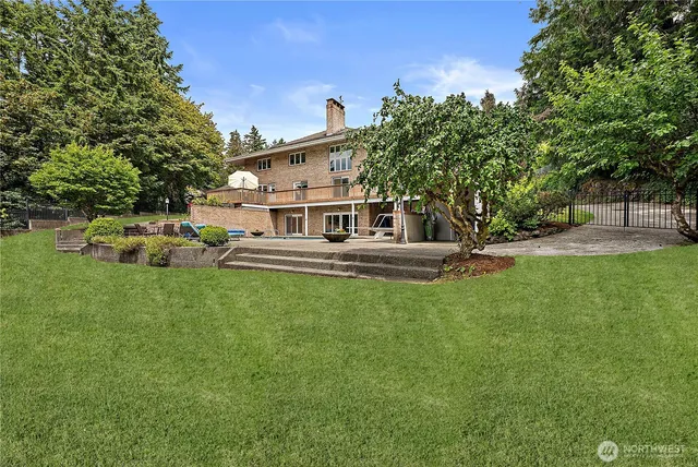 $1,750,000 | 6718 76th Street West, Lakewood, WA 98499