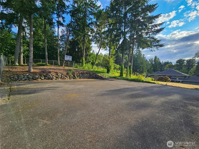 $1,750,000 | 6718 76th Street West, Lakewood, WA 98499