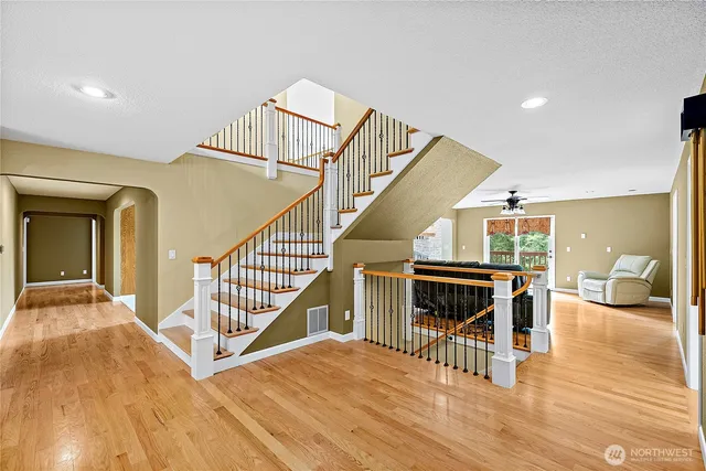 $1,750,000 | 6718 76th Street West, Lakewood, WA 98499