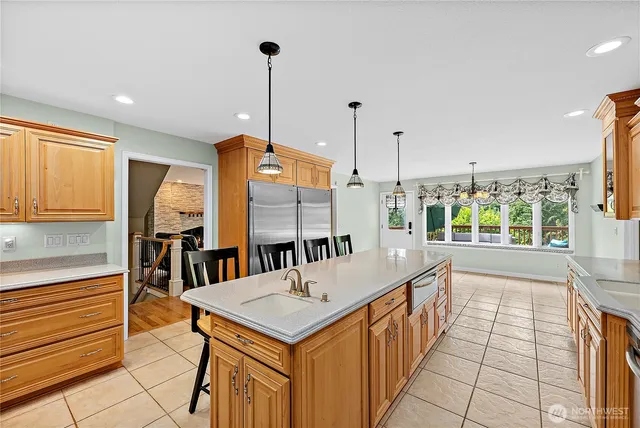 $1,750,000 | 6718 76th Street West, Lakewood, WA 98499