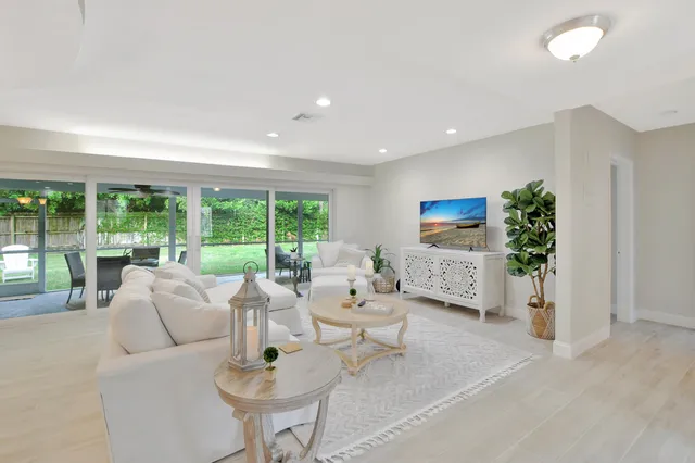 $4,500 | 1133 Southwest 7th Street, Boca Raton, FL 33486