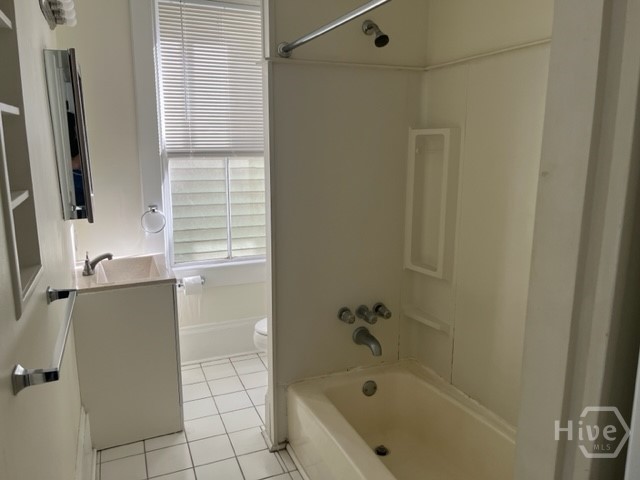 816 Drayton Street, Unit 2A Savannah, GA 31401 - Photo 10 of 16