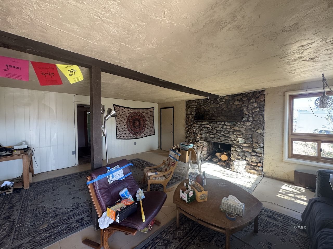 431 West Market Street Darwin, CA 93522 - Photo 7 of 22 Living Area