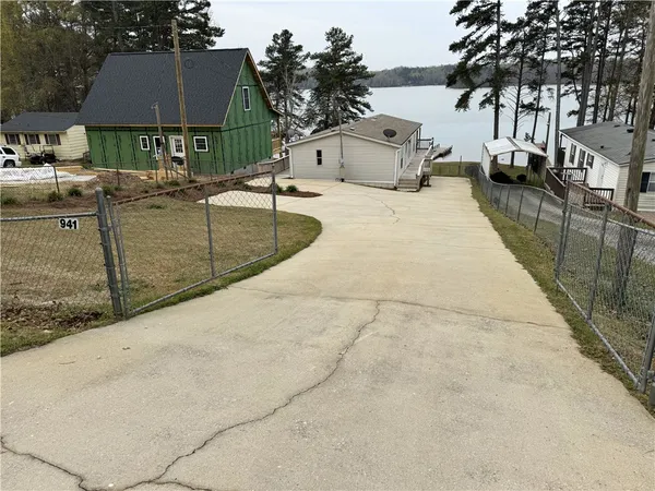 $489,000 | 941 Shelor Ferry Road, Fair Play, SC 29643
