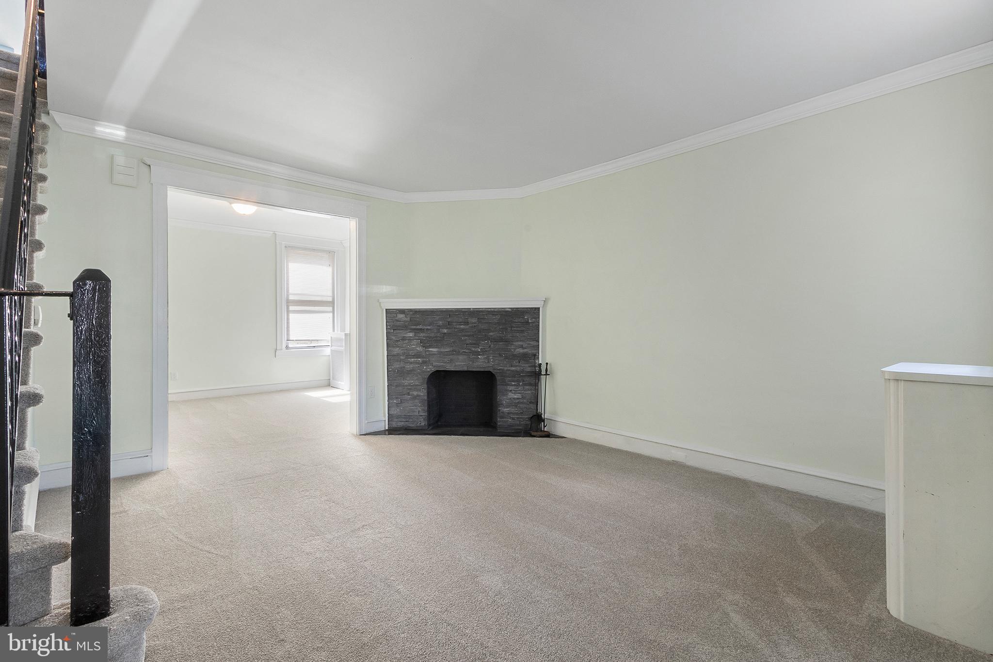 7322 Sommers Road Philadelphia, PA 19138 - Photo 4 of 25 Living room