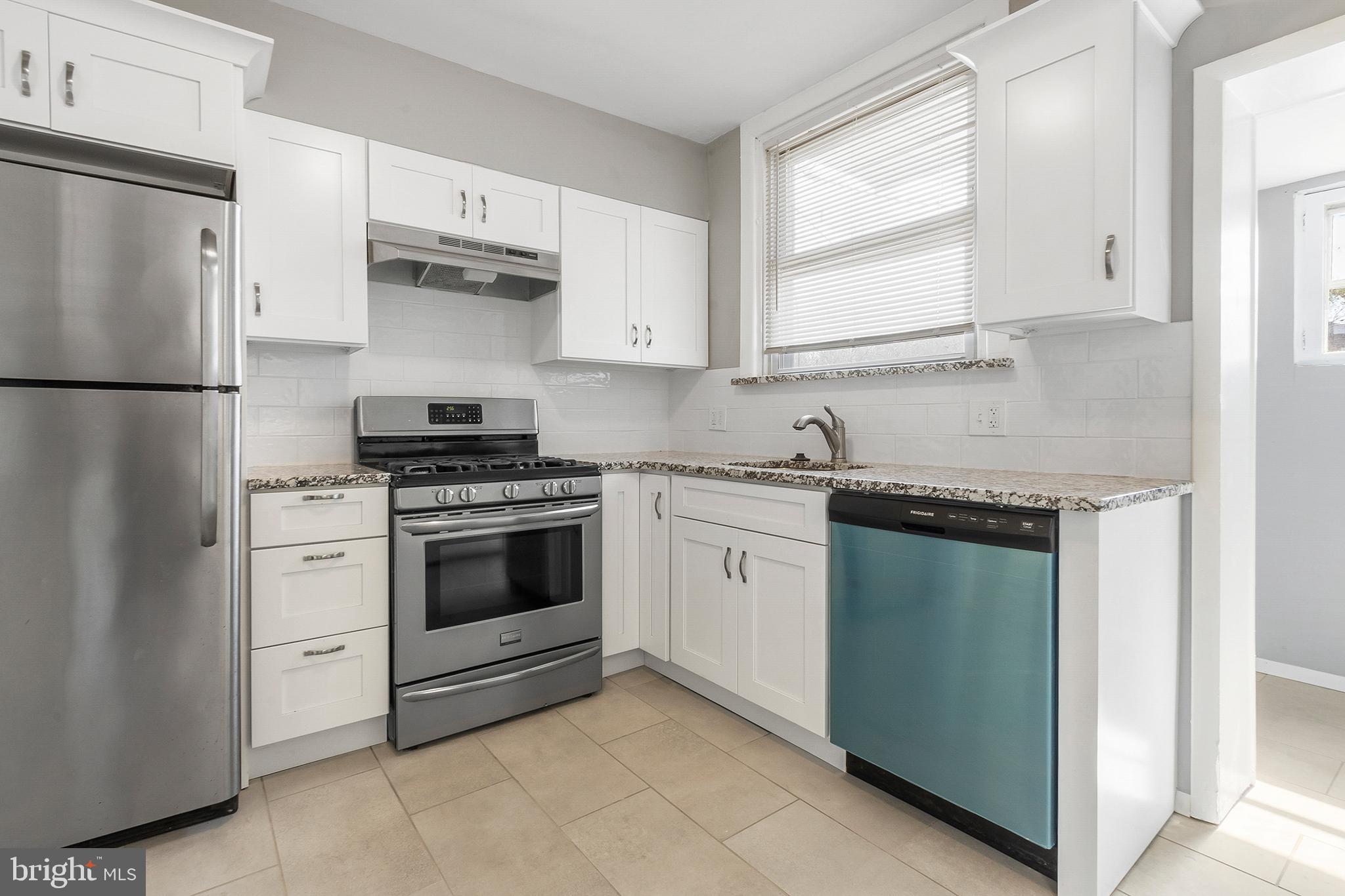7322 Sommers Road Philadelphia, PA 19138 - Photo 9 of 25 Kitchen