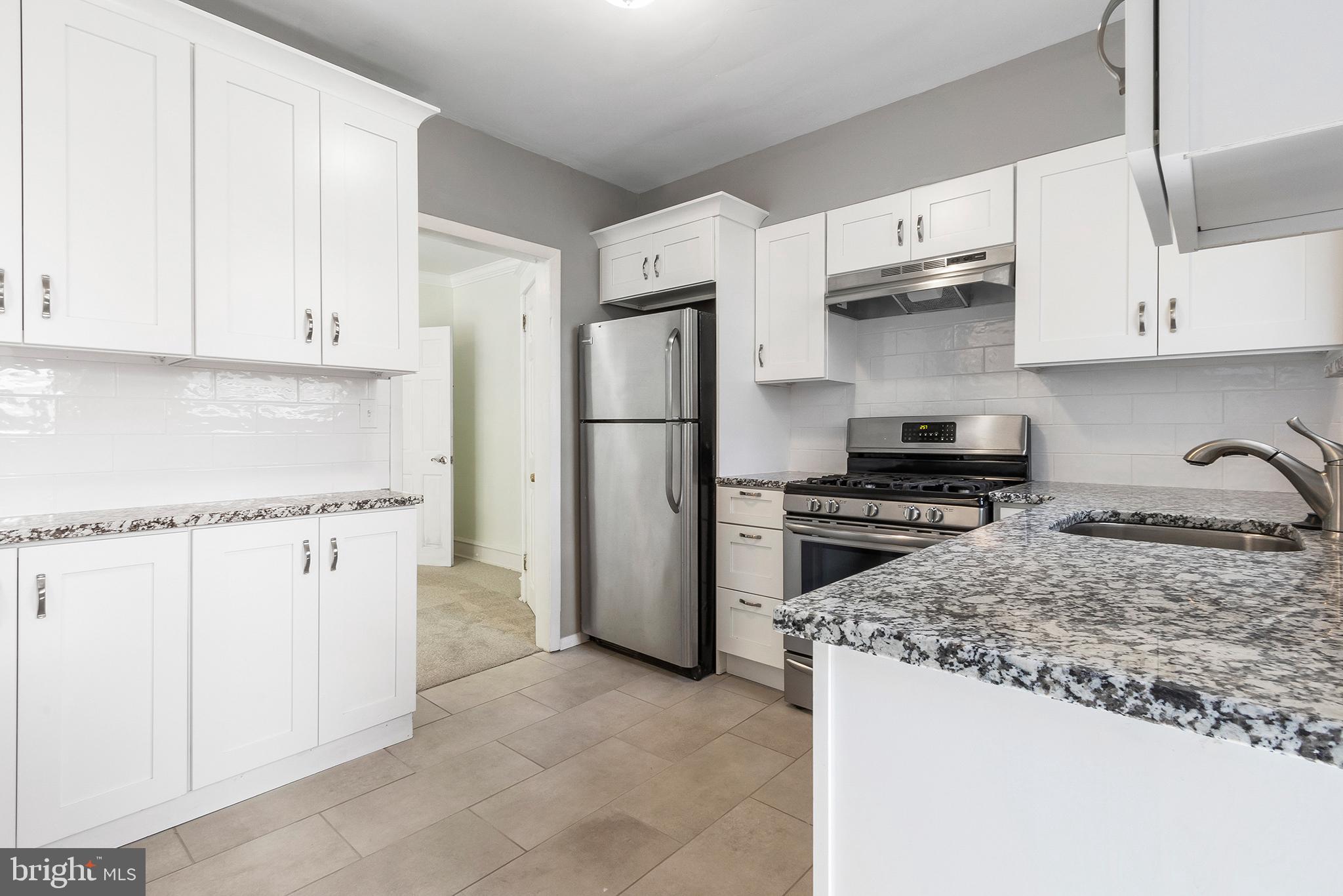 7322 Sommers Road Philadelphia, PA 19138 - Photo 10 of 25 Kitchen