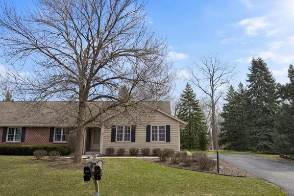 $409,900 | 4780 Cara Marie Court, Unit B, Brookfield, WI 53005