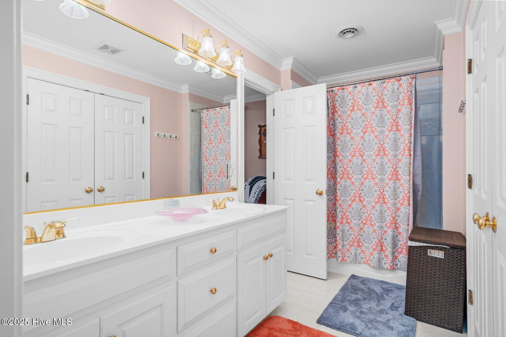 3209 Abbey Road Rocky Mount, NC 27804 - Photo 22 of 34 Ensuite bath, upper level