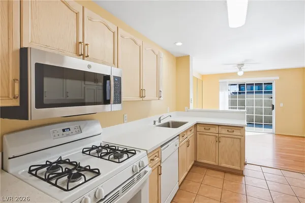 $1,775 | 2600 Autumn Blaze Avenue, Henderson, NV 89074