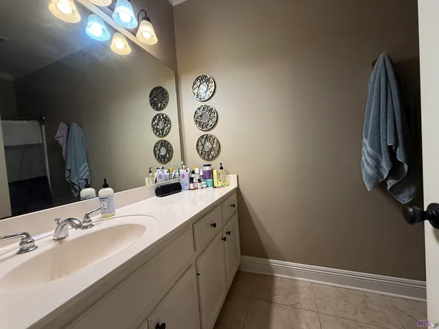 $1,375 | 828 Meadow Bend Drive, Unit G, Baton Rouge, LA 70820