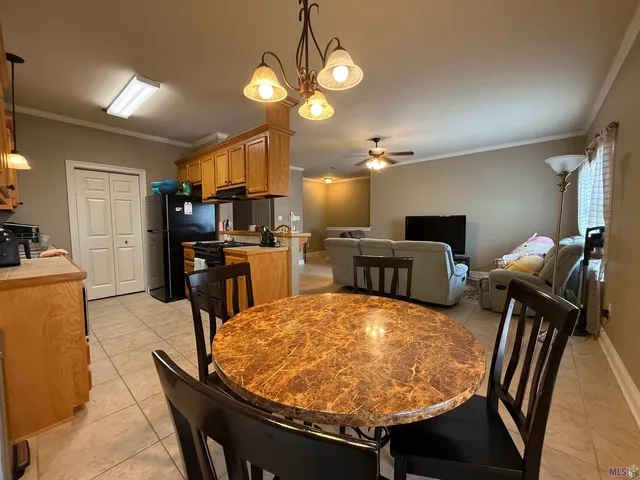 $1,375 | 828 Meadow Bend Drive, Unit G, Baton Rouge, LA 70820