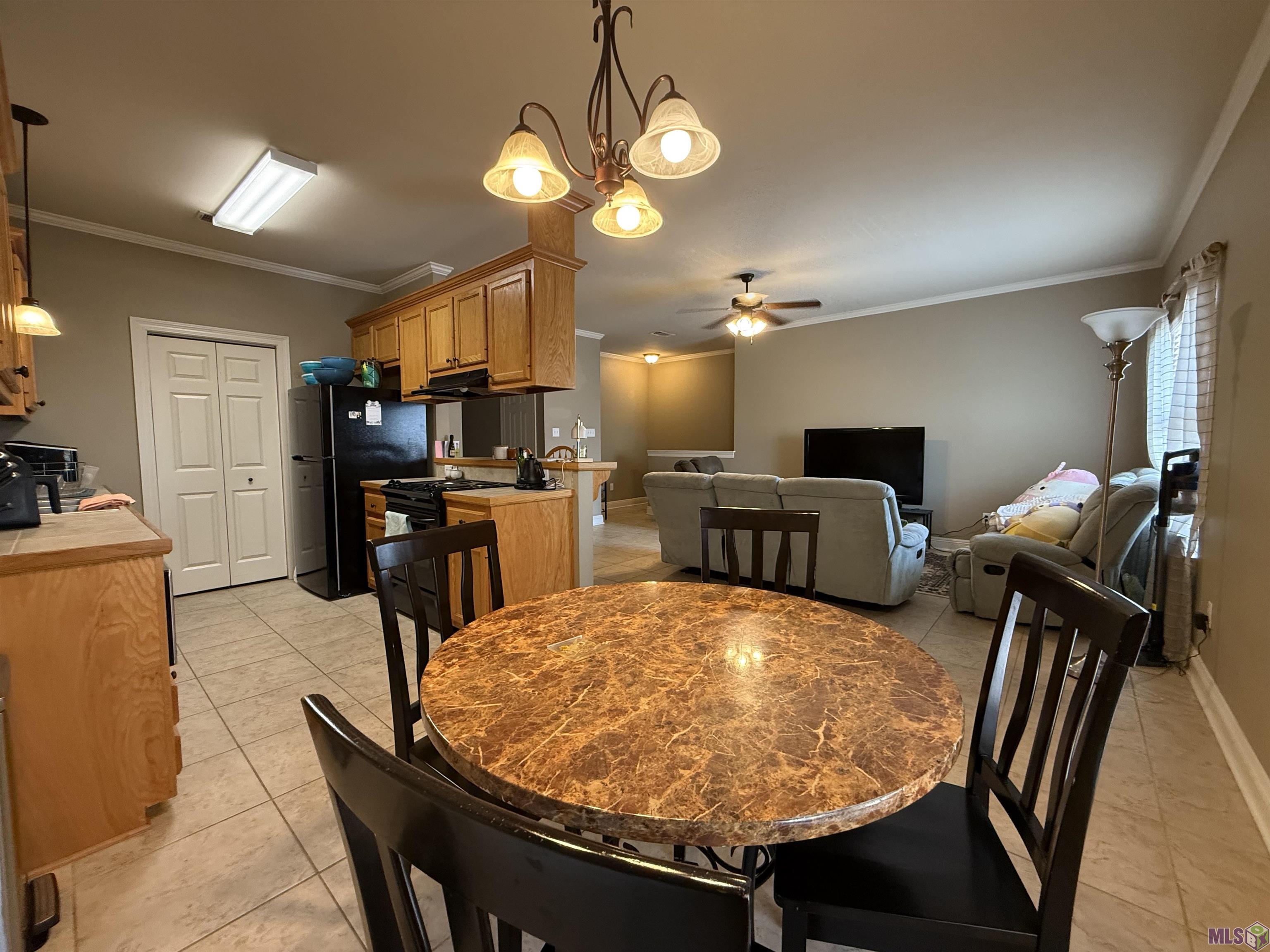 828 Meadow Bend Drive, Unit G Baton Rouge, LA 70820 - Photo 4 of 23