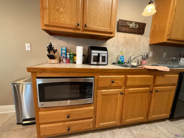 $1,375 | 828 Meadow Bend Drive, Unit G, Baton Rouge, LA 70820