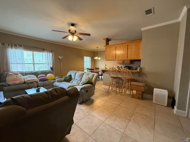 $1,375 | 828 Meadow Bend Drive, Unit G, Baton Rouge, LA 70820