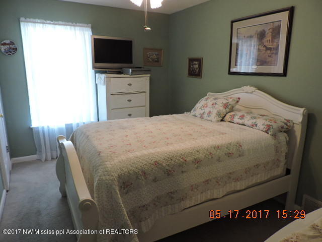 7445 Kingcrest Road Olive Branch, MS 38654 - Photo 15 of 23 DSCN1876