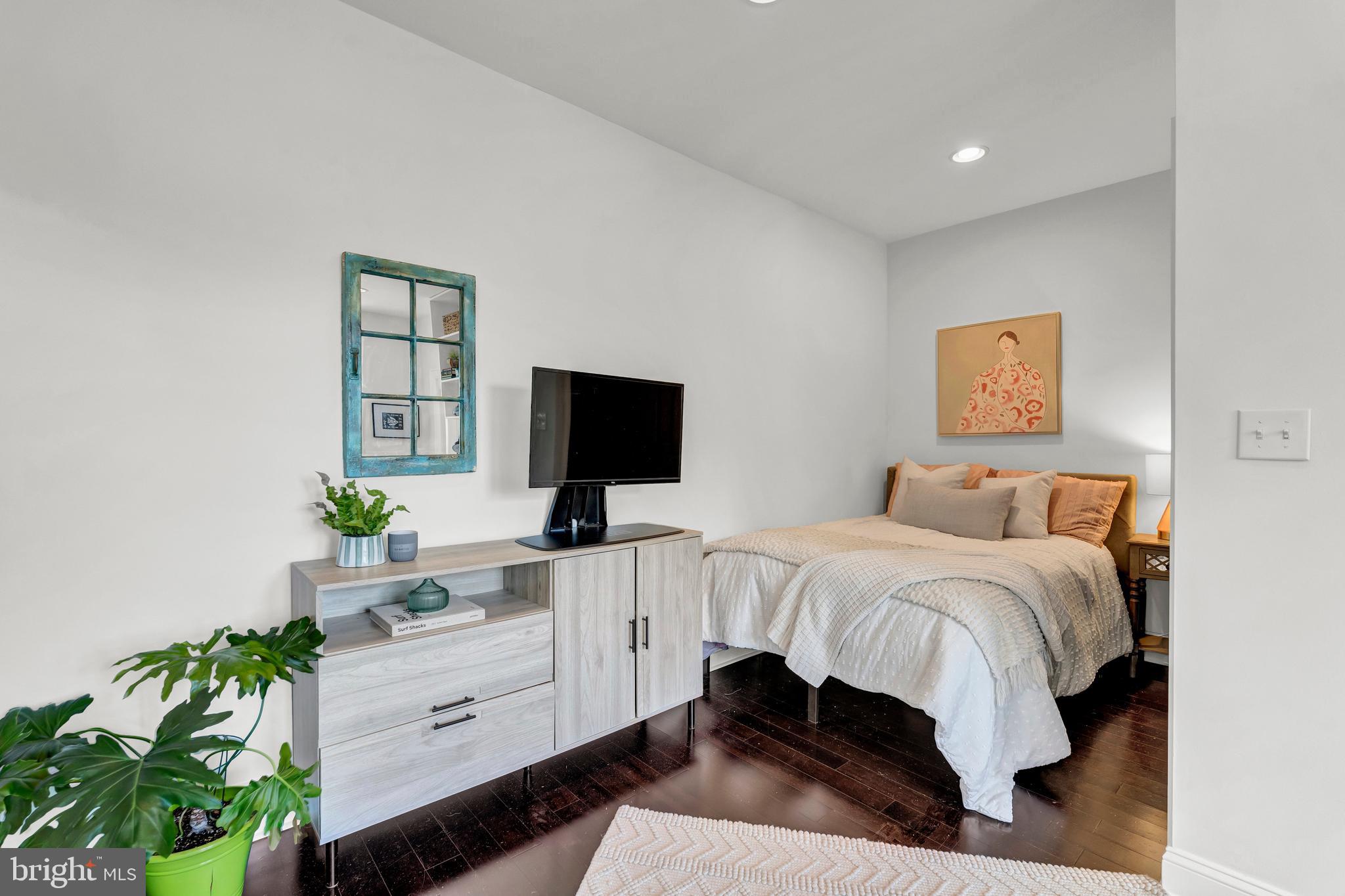 2456 20th Street Northwest, Unit 501 Washington, DC 20009 - Photo 11 of 48 Gallery Image 11