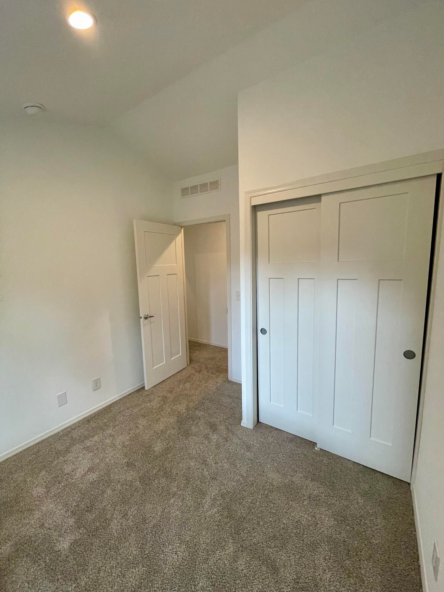 61000 Brosterhous Road, Unit 550 Bend, OR 97702 - Photo 26 of 26 3rd Bedroom 2