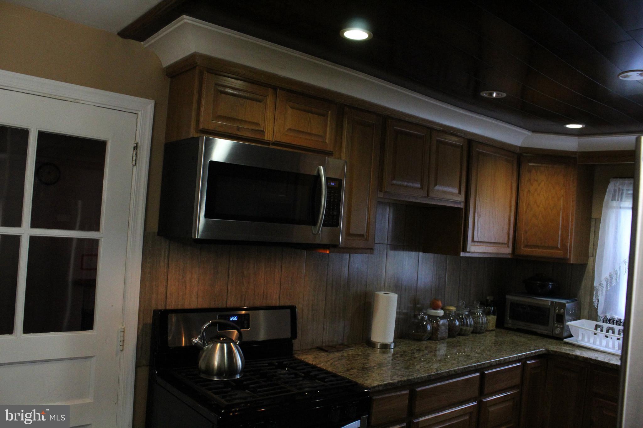 907 Springfield Road Aldan, PA 19018 - Photo 5 of 20 Gallery Image 5
