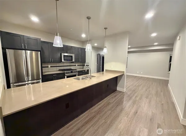 $3,800 | 18236 73rd Avenue Northeast, Unit 101, Kenmore, WA 98028