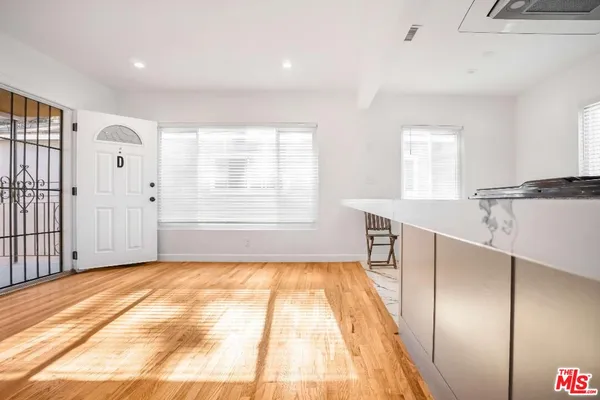 $3,700 | 1844 18th Street, Unit D, Santa Monica, CA 90404