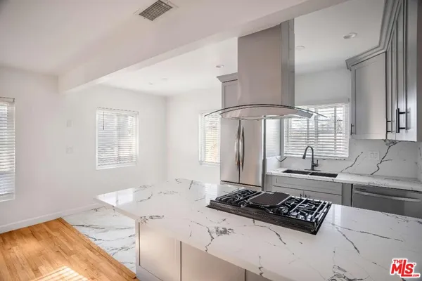 $3,700 | 1844 18th Street, Unit D, Santa Monica, CA 90404