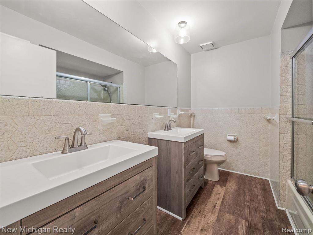 29617 Geraldine Road Farmington Hills, MI 48336 - Photo 16 of 25