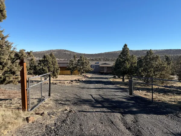 $199,900 | 7295 Southeast Weatherby Loop, Prineville, OR 97754
