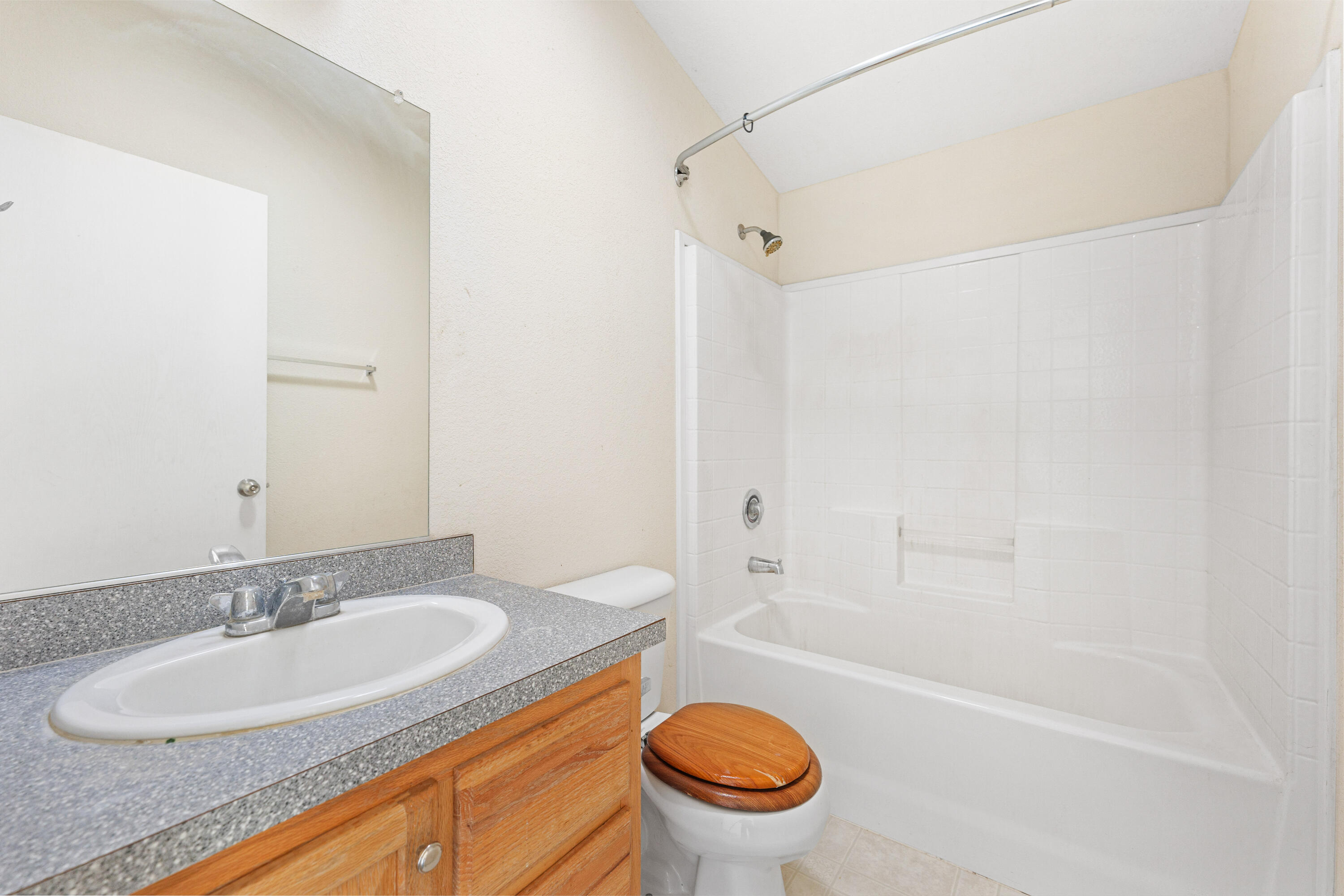 6541 Big Springs Road Montague, CA 96064 - Photo 13 of 25 6541 Big Springs Rd 17