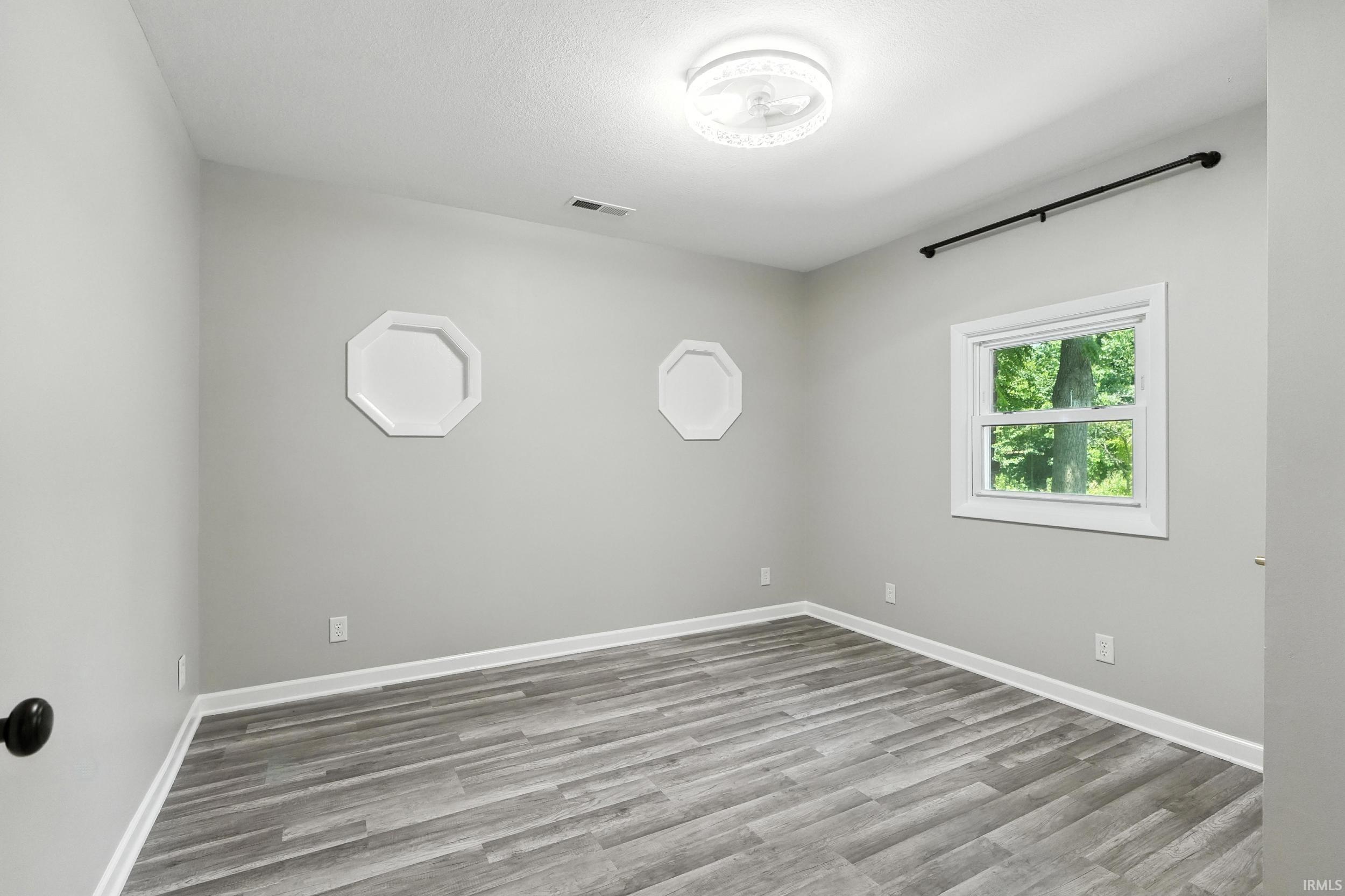 14831 Leesburg Road Fort Wayne, IN 46818 - Photo 18 of 32