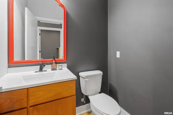 $529,000 | 1303 North Otis Street, Marion, IL 62959