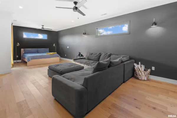 $529,000 | 1303 North Otis Street, Marion, IL 62959