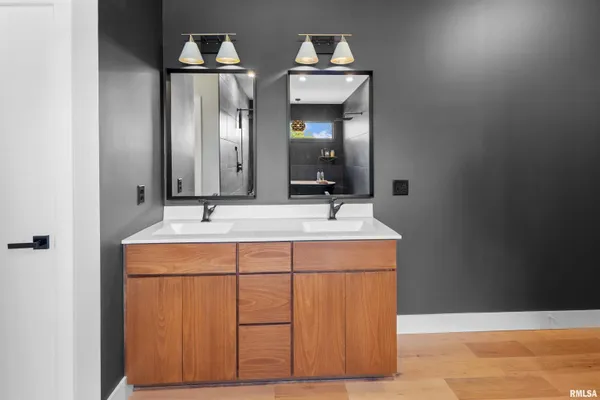 $529,000 | 1303 North Otis Street, Marion, IL 62959