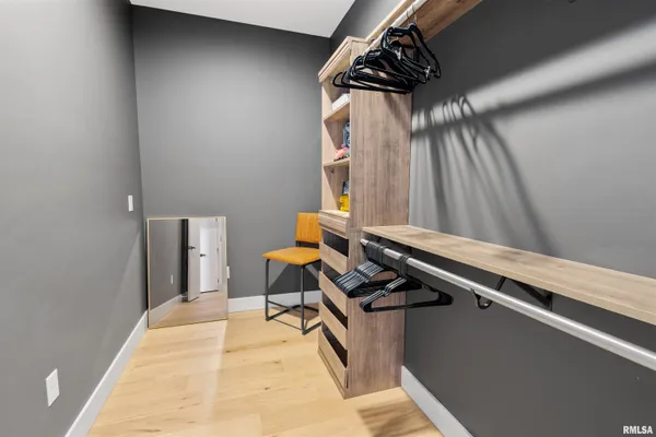 $529,000 | 1303 North Otis Street, Marion, IL 62959