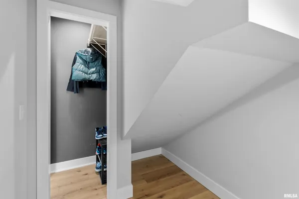 $529,000 | 1303 North Otis Street, Marion, IL 62959