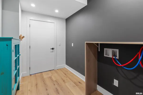 $529,000 | 1303 North Otis Street, Marion, IL 62959