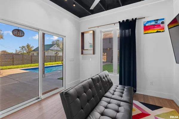 $529,000 | 1303 North Otis Street, Marion, IL 62959